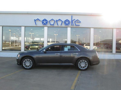2013 Chrysler 300C  Luxury Series