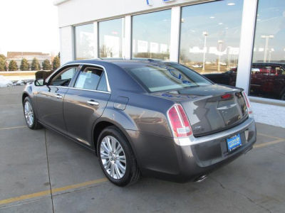 2013 Chrysler 300C  Luxury Series