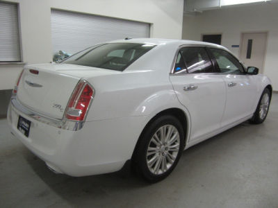 2012 Chrysler 300C  Base