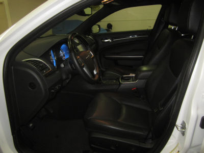 2012 Chrysler 300C  Base