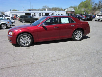 2013 Chrysler 300C  Base