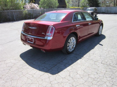 2013 Chrysler 300C  Base