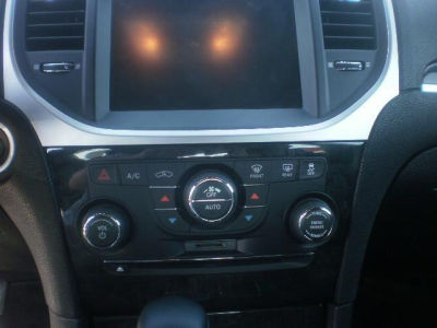 2012 Chrysler 300C  Base