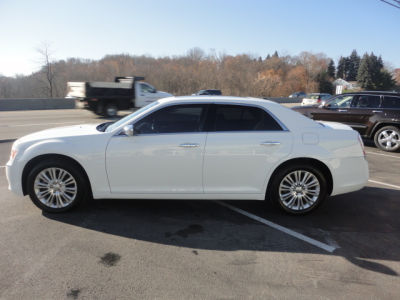 2011 Chrysler 300C