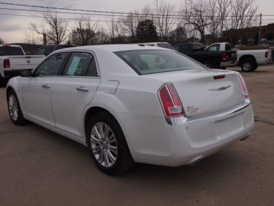 2012 Chrysler 300C  Base