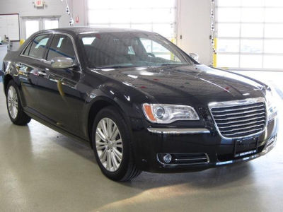 2013 Chrysler 300C  Base