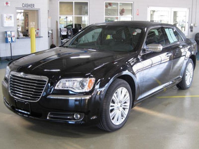 2013 Chrysler 300C  Base