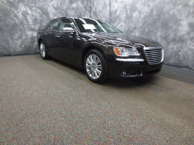 2012 Chrysler 300C  Luxury Series