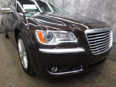 2012 Chrysler 300C  Luxury Series
