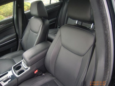 2012 Chrysler 300C  Base