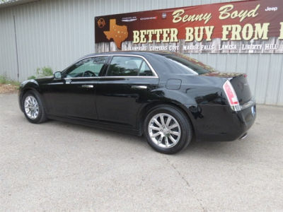 2013 Chrysler 300C  Base