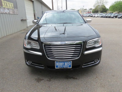2013 Chrysler 300C  Base