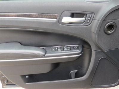 2013 Chrysler 300C  Base