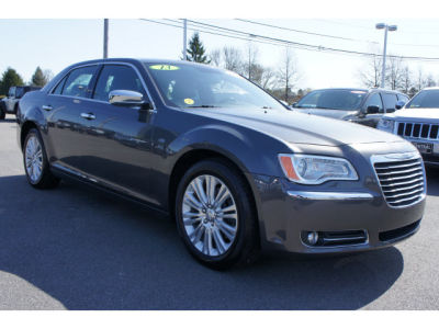 2013 Chrysler 300C  Base