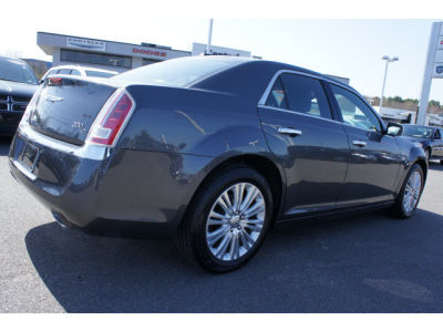 2013 Chrysler 300C  Base