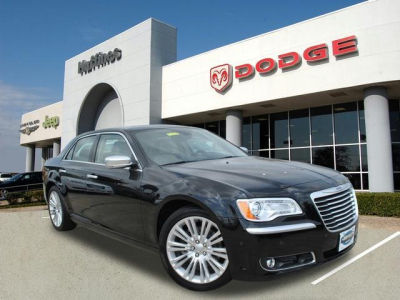 2012 Chrysler 300C  Luxury Series