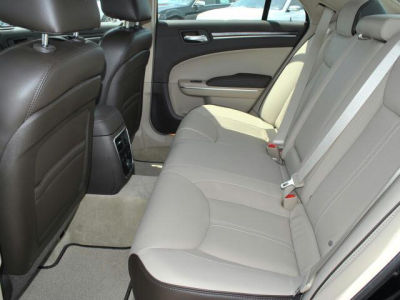 2012 Chrysler 300C  Luxury Series