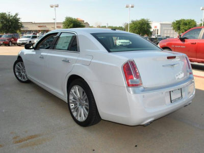 2012 Chrysler 300C  Luxury Series