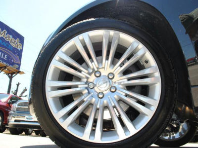 2012 Chrysler 300C  Luxury Series