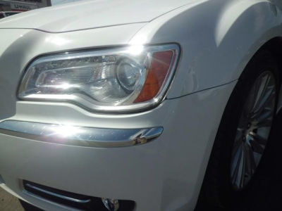 2012 Chrysler 300C  Base