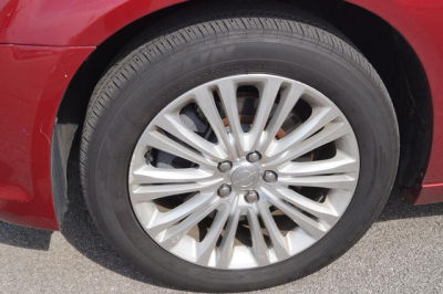 2013 Chrysler 300C  Base