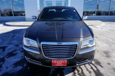 2013 Chrysler 300C  Base