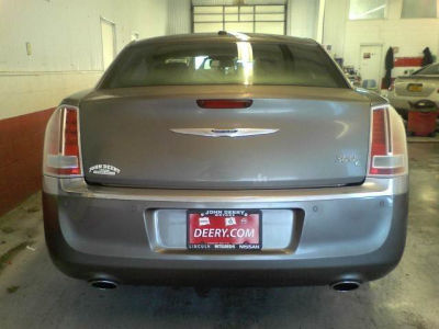 2011 Chrysler 300C  Base