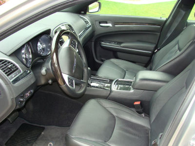 2011 Chrysler 300C  Base