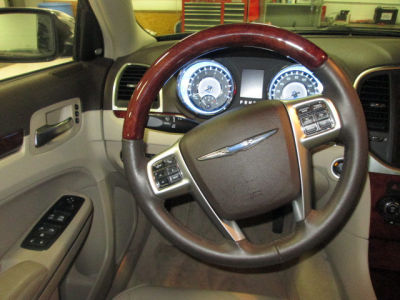 2011 Chrysler 300C  Base
