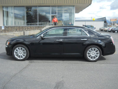 2012 Chrysler 300C  Base