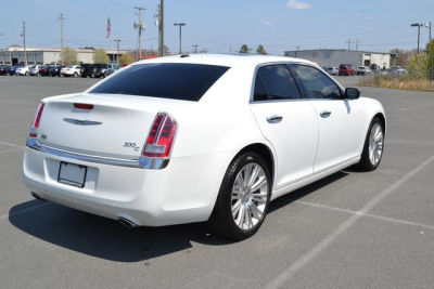 2012 Chrysler 300C  Base