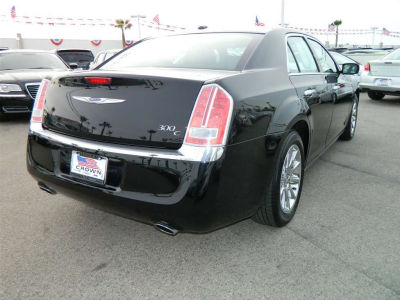 2012 Chrysler 300C  Base