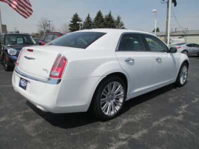 2011 Chrysler 300C  Base