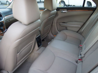 2012 Chrysler 300C  Base