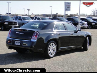 2013 Chrysler 300C  Base