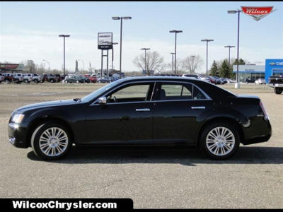 2013 Chrysler 300C  Base