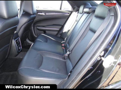 2013 Chrysler 300C  Base