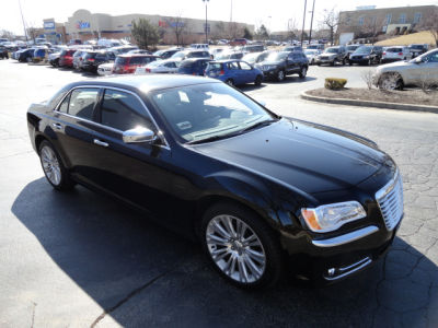 2013 Chrysler 300C  Base