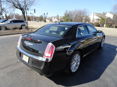 2013 Chrysler 300C  Base