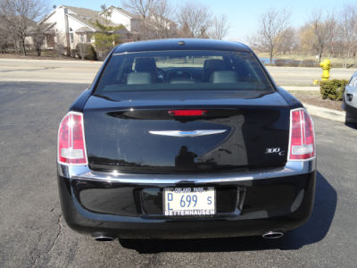 2013 Chrysler 300C  Base