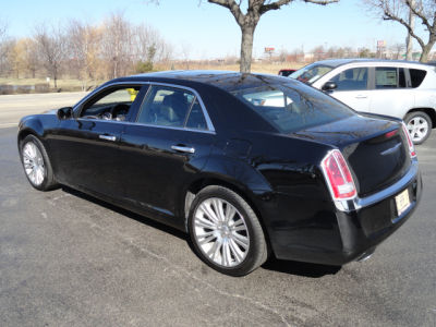 2013 Chrysler 300C  Base