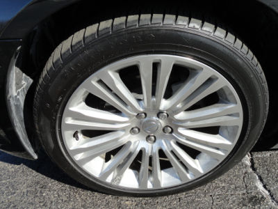 2013 Chrysler 300C  Base