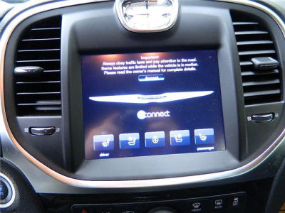 2011 Chrysler 300C  Base