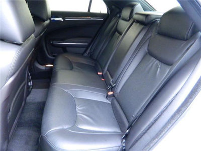 2011 Chrysler 300C  Base