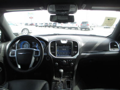 2012 Chrysler 300C  Base