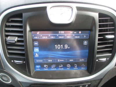 2012 Chrysler 300C  Base