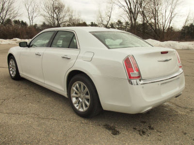 2012 Chrysler 300C  Base
