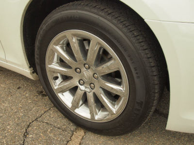 2012 Chrysler 300C  Base