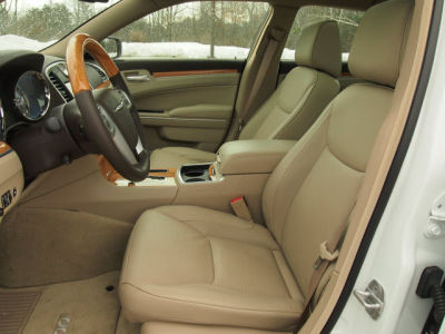 2012 Chrysler 300C  Base