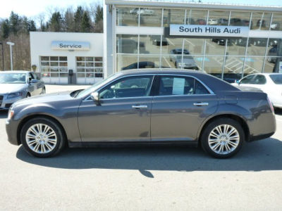 2013 Chrysler 300C  Base